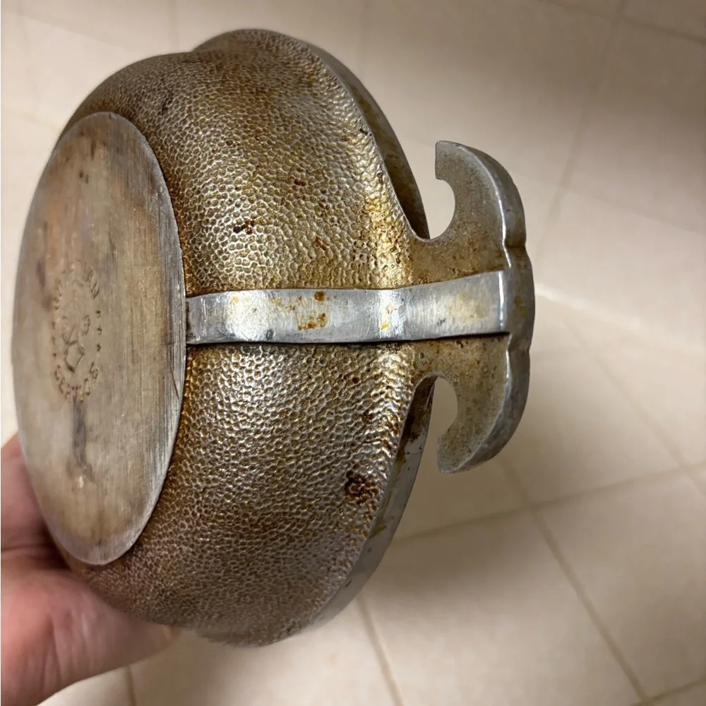 Vintage Guardian Service Cookware Heavy Hammered Aluminum Pan Dish